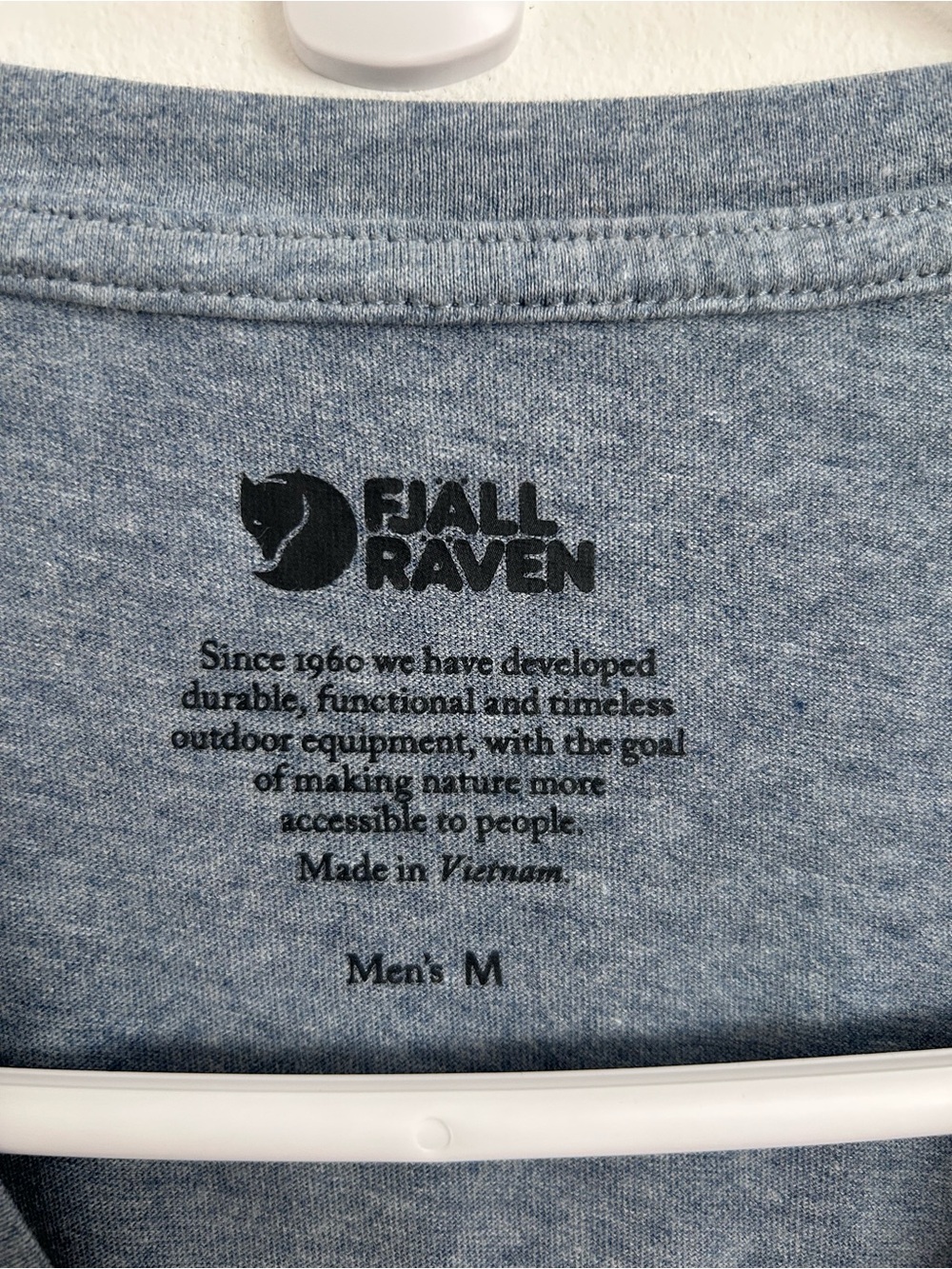 FJALLRAVEN Logo T-Shirt | Quick Dry | Reg Fit | Medium - Picture 4 of 8